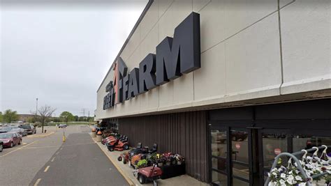 Fleet farm oakdale - when purchased online. Ariens Compact 24 in 223cc Gas Engine Snow Blower. No media assets available for preview. $2,799.00. when purchased online. Ariens Professional 28 in 420cc Two-Stage Gas Engine Snow Blower. 1. Shop our large selection of powerful Snow Blowers from quality brands like Ariens, Craftsman & Husqvarna at low Fleet Farm prices! 